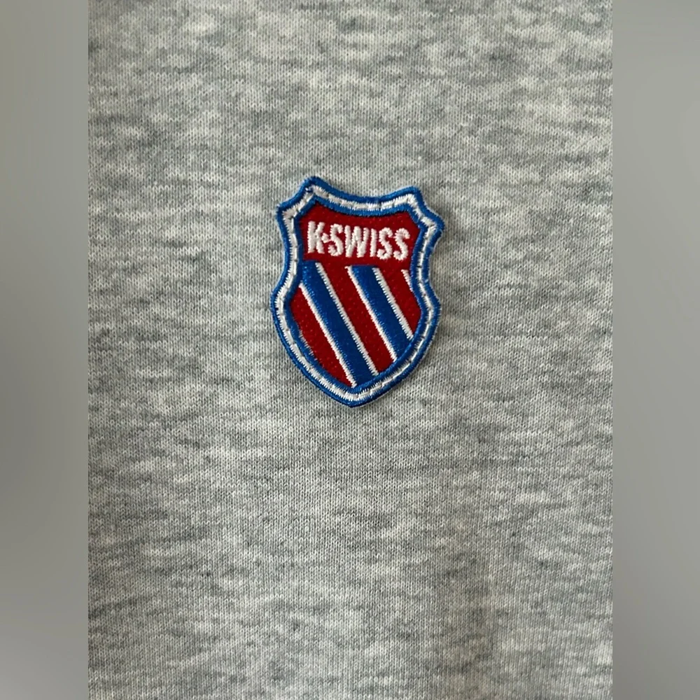 K-Swiss Men's Gray Hoodie Logo Sleeve Tape Design Size Small‎